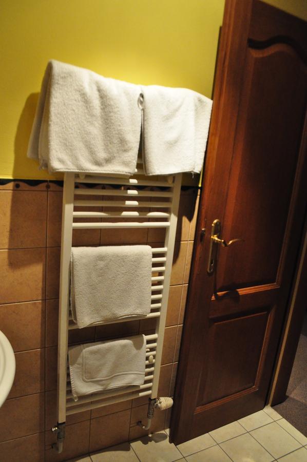 Hotel Mladost Lipany Esterno foto
