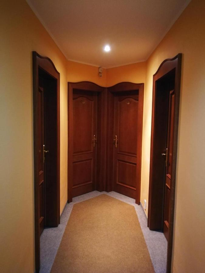 Hotel Mladost Lipany Esterno foto
