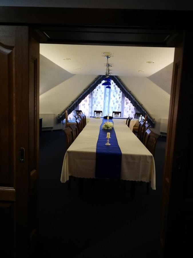 Hotel Mladost Lipany Esterno foto